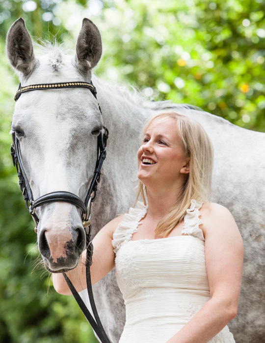 Hochzeitsfoto mit Pferd